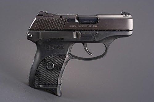 Gri zemin üzerinde soldan görünen Ruger LC9 9 mm tabanca; bu kartın listelediği sağ taraf Techna Clip silah kemer klipsi öteki tarafa takılıdır ve fotoğrafta görünmez